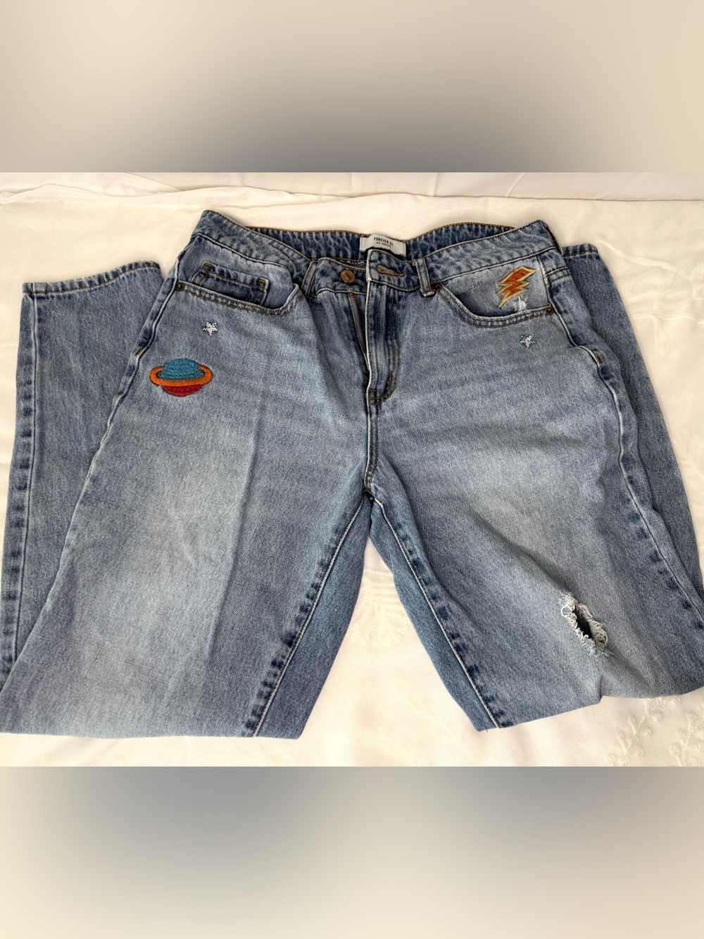 Embroidered Patch Jeans - Picture 3 of 4